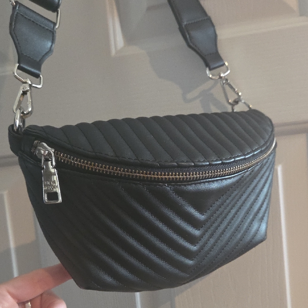 Steve Madden Black Chevron Belt Bag